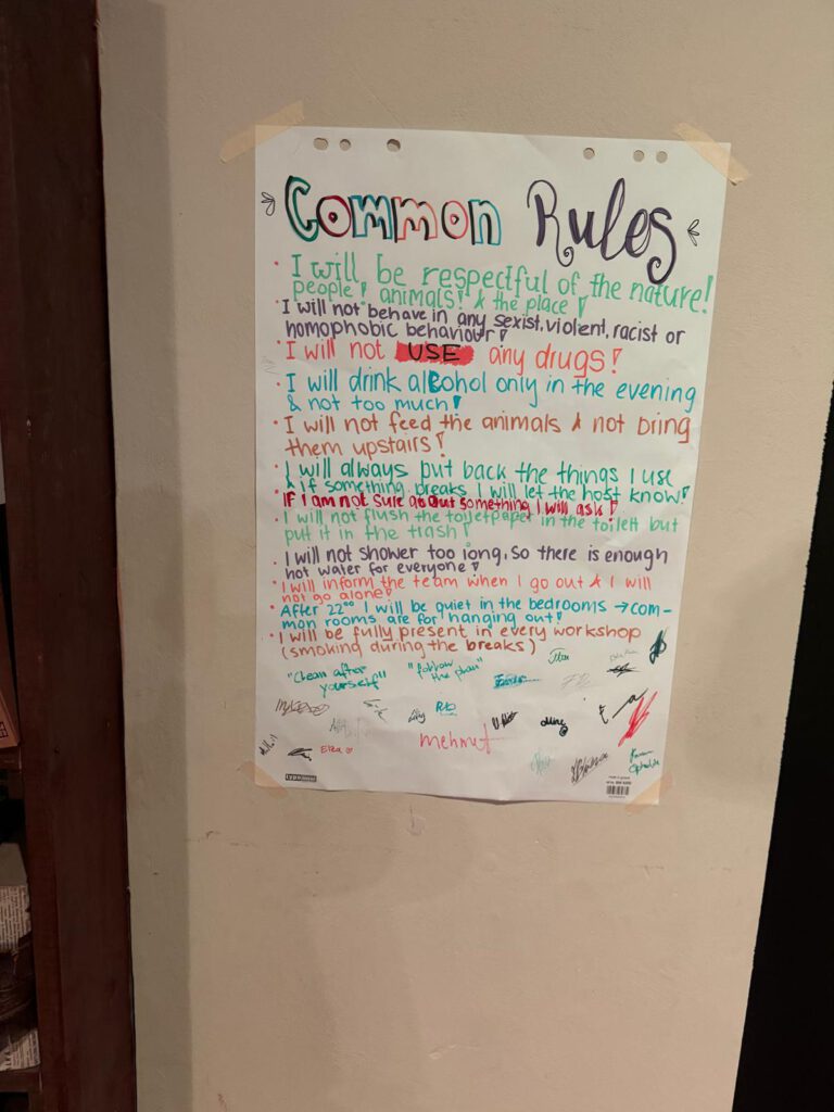 Flipchart „Common Rules“ mit gemeinsamen Regeln